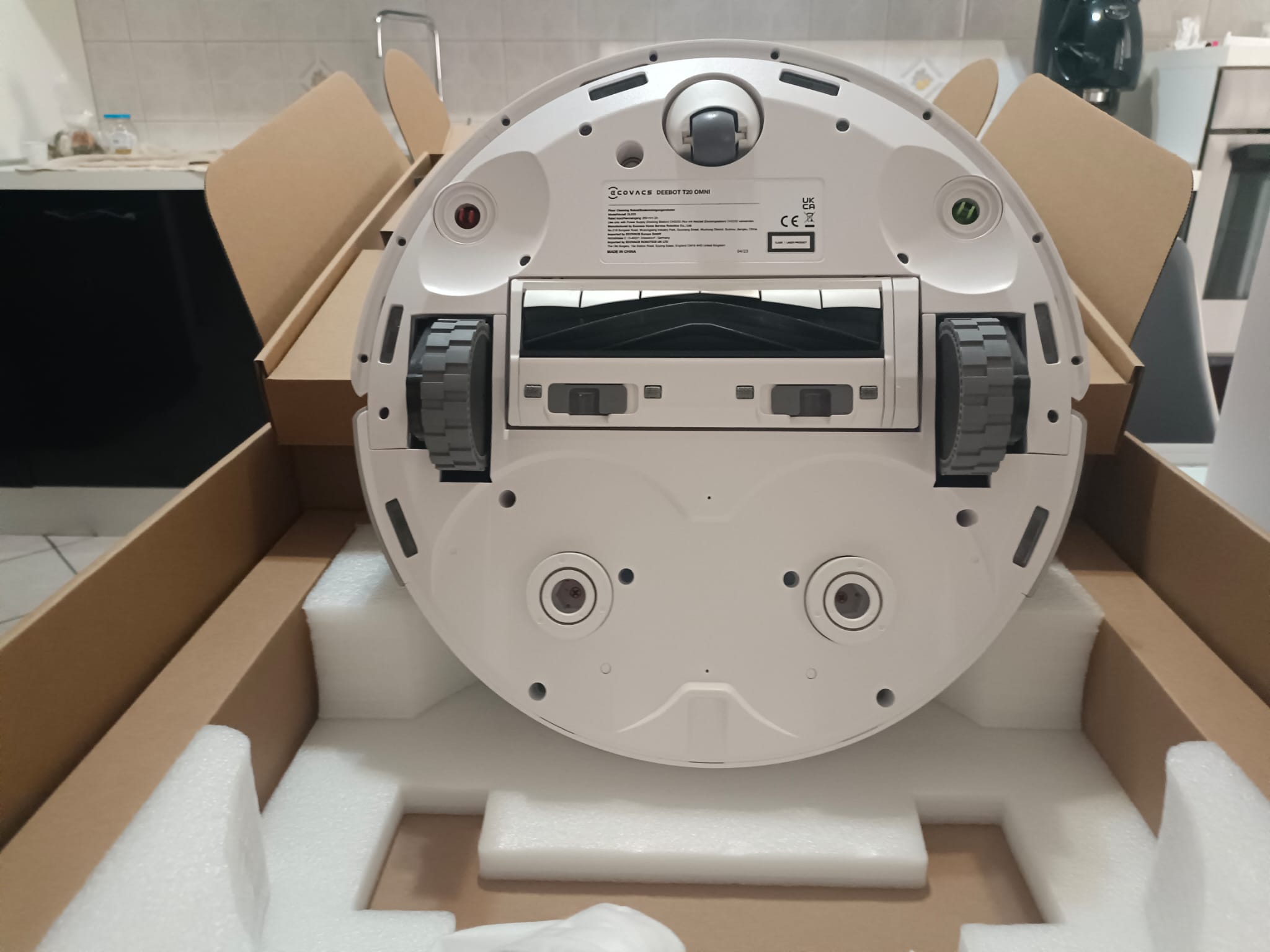 ecovacs deebot Ecovacs DEEBOT T20 OMNI: Il Robot Aspirapolvere Lavapavimenti e Sollevamento Automatico Moci